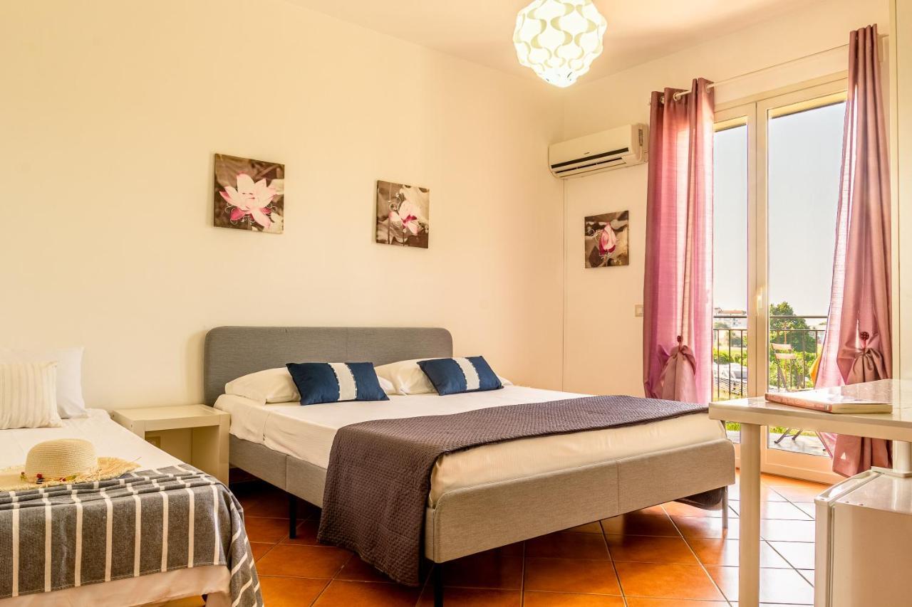 Villetta Mari E Amuri Giardini Naxos Luaran gambar